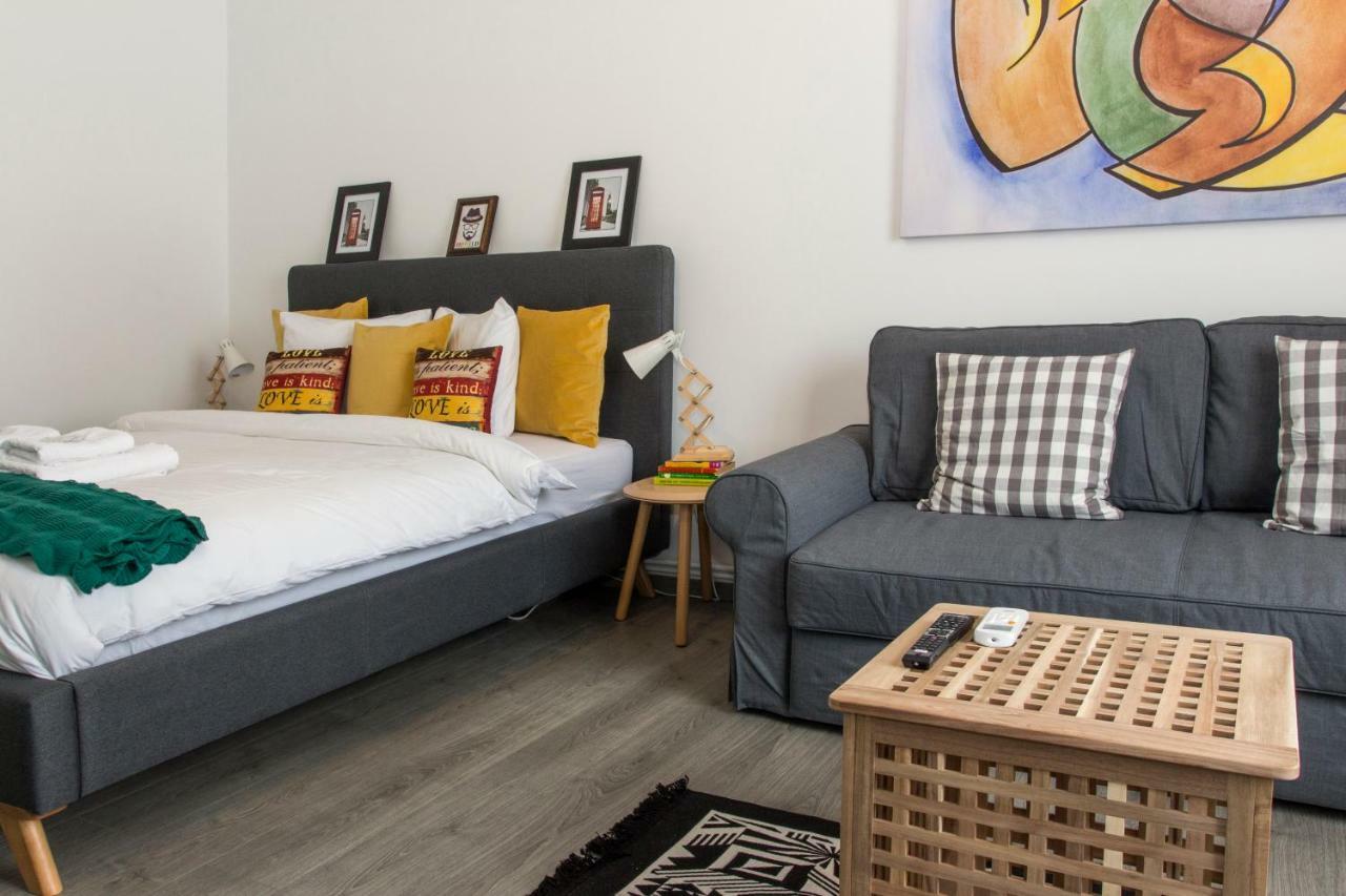 Premium By Mrg * Bucharest